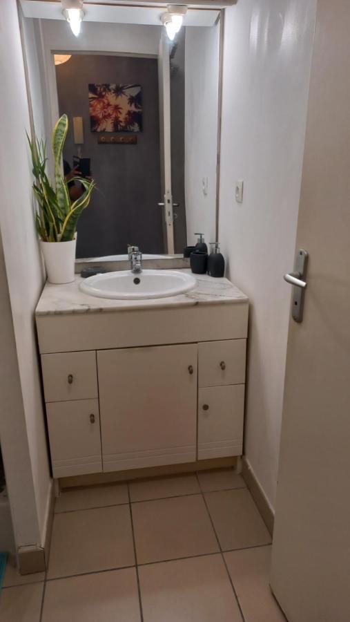 Appartement Le Voyageur à Terre-Sainte, Saint-Pierre Extérieur photo